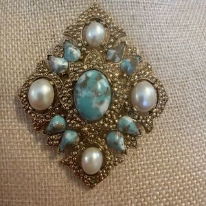 Sarah Coventry Turquoise and Pearl Brooch